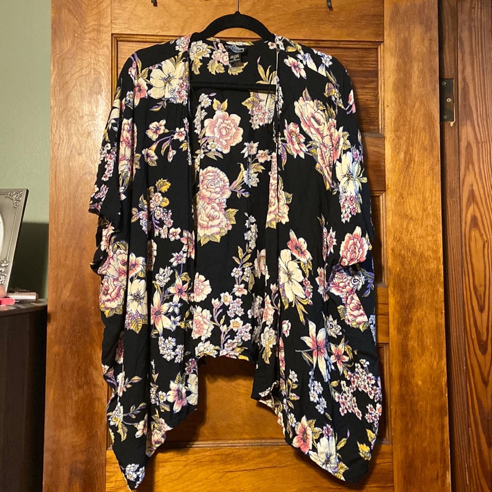 Floral Open-Front Kimono Cardigan - Black/Pink